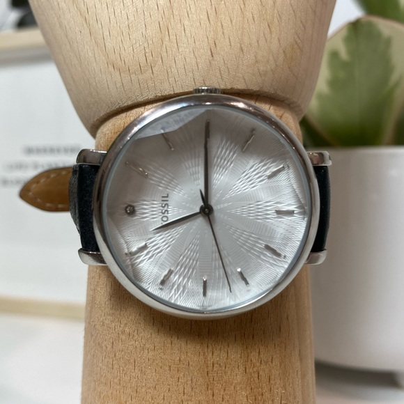 Fossil Silver Dial Black Leather Ladies Watch - Picture 5 of 5